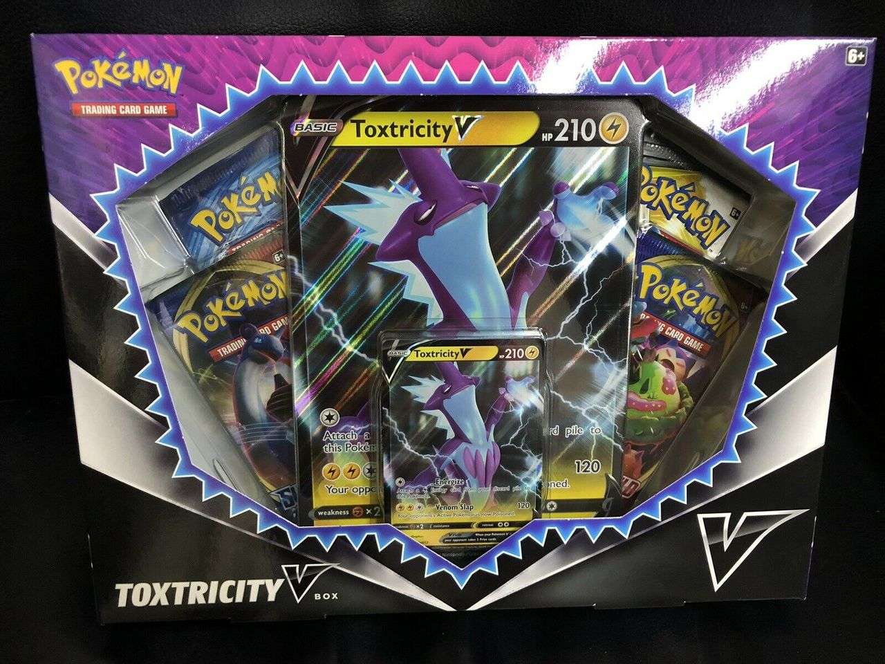 Pokémon TCG: Toxtricity V Box  Comics